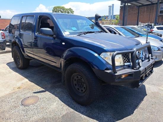 nissan pathfinder LEFT REAR DOOR 