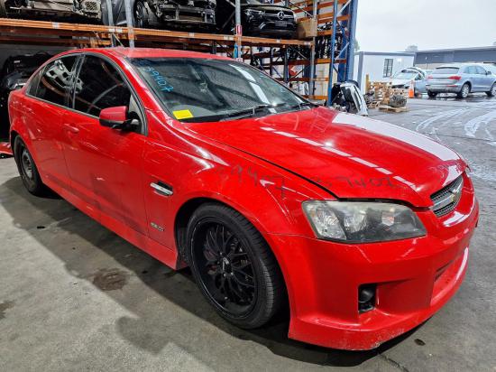 holden commodore RIGHT HEADLAMP 