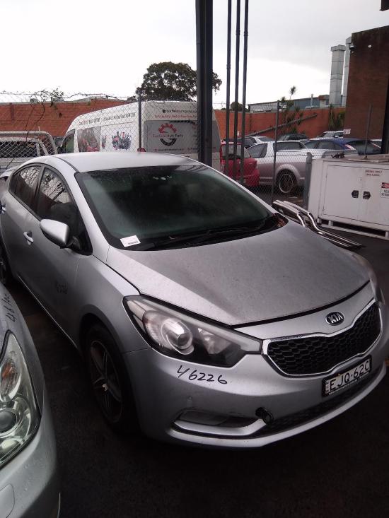 kia Cerato Mar 2015 LEFT HEADLAMP 