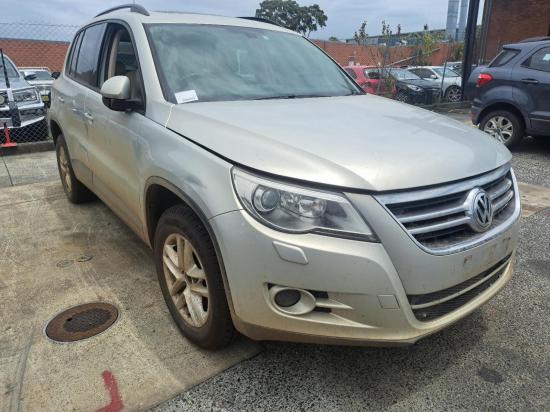 volkswagen tiguan STEREO/HEAD UNIT 