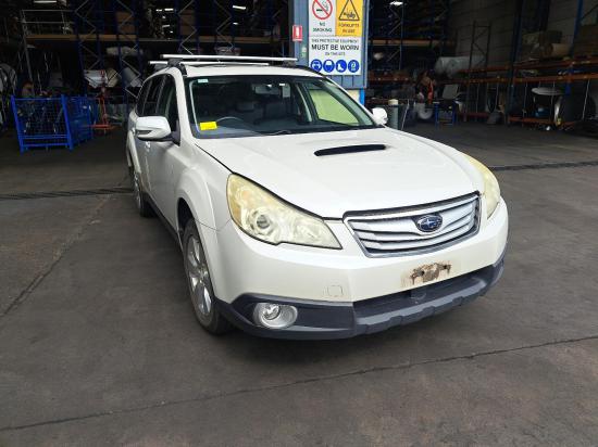 subaru Outback B5A Nov 2010 GRILLE 