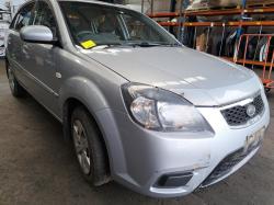 Kia Rio image 3