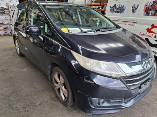 honda Odyssey Jul 2016 LEFT HEADLAMP 
