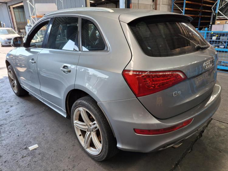 audi Q5 8R Oct 2011 Parts & Wrecking