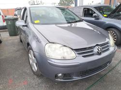 2008 Volkswagen Golf image 3