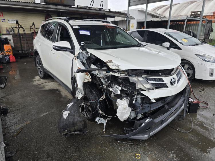 toyota Rav4 X40A CRUISER Oct 2014 Parts & Wrecking