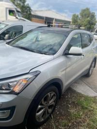 2014 Hyundai Santa Fe image 3
