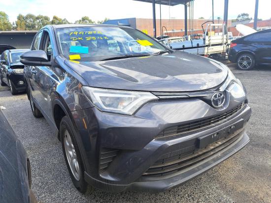 toyota Rav4 ZSA42R Dec 2017 ;LEFT HEADLAMP 