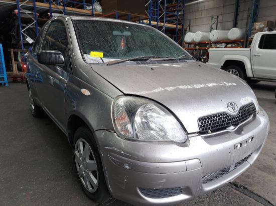 toyota Echo NCP10R Jul 2003 Left Headlamp 