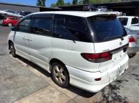 2001 Toyota Estima image 3