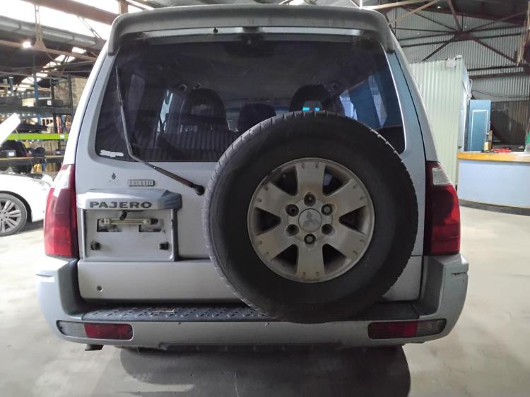 mitsubishi Pajero EXCEED Nov 2003 Parts & Wrecking