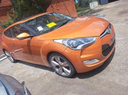 2012 Hyundai Veloster image 3