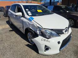 2013 Toyota Corolla ZRE182R image 3