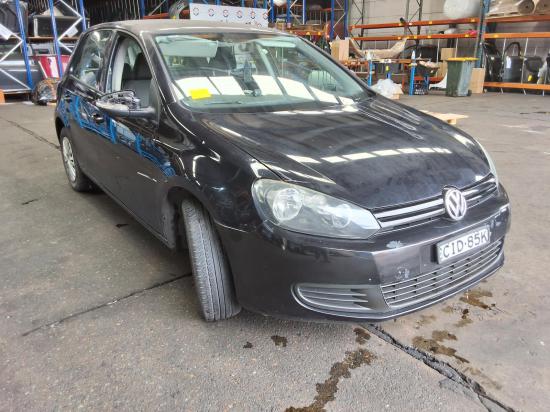 volkswagen Golf A6 2012 RIGHT FRONT DOOR 