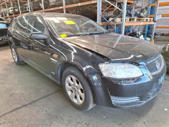 holden Commodore LEFT HEADLAMP 
