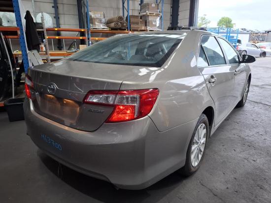 toyota Cmary RIGHT GUARD LINER 