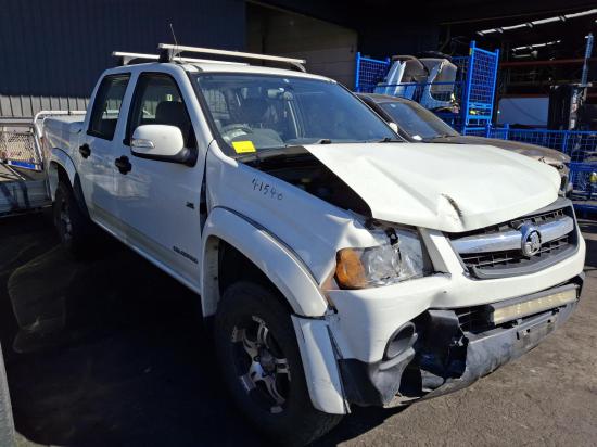 holden Colorado 2010 LEFT REAR DOOR 