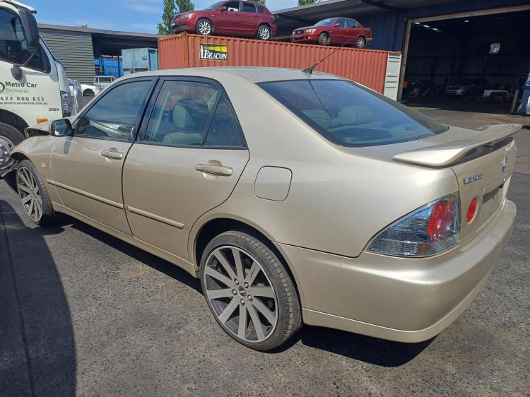 lexus Is200/is300 Apr 2005 Parts & Wrecking