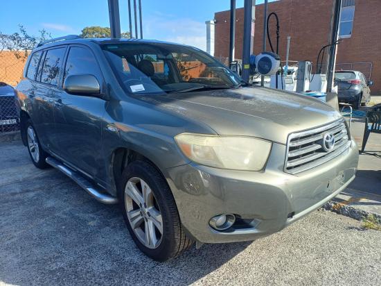 toyota Kluger RIGHT GUARD 