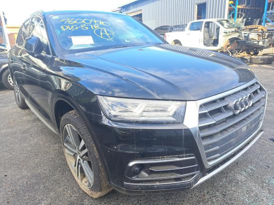 audi Q5 RIGHT FRONT DOOR 