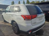 2015 Mitsubishi Outlander ZK image 3