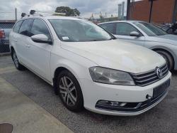 Volkswagen Passat image 3