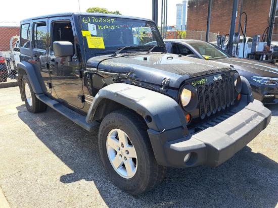 jeep Wrangler JK Mar 2013 ALTERNATOR 