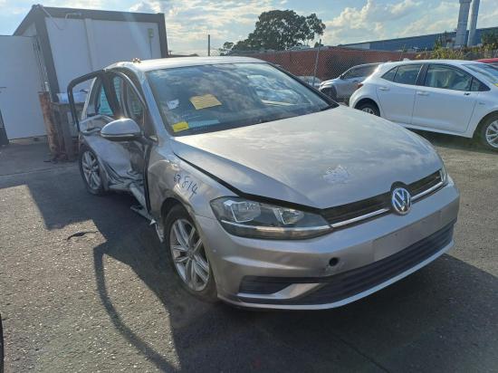 volkswagen Golf A7 May 2017 FRONT BAR BRKT/REINFFORCEMENT 