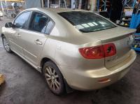 2005 Mazda 3 BK image 3
