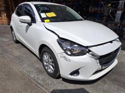 2014 Mazda 2 image 3