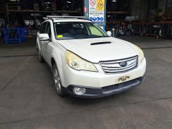 2010 Subaru Outback B5A image 3