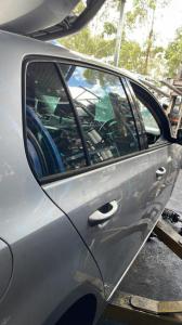 2011 Volkswagen Golf TSI image 3