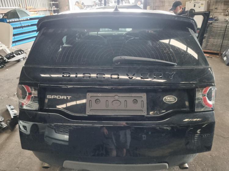 land rover Discovery Sport TD4 180 SE L550 2017 Parts & Wrecking