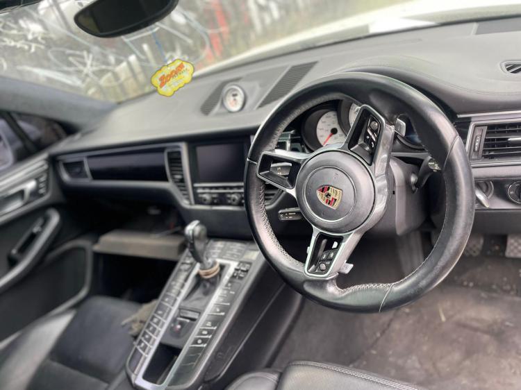 porsche Macan 2015 Parts & Wrecking