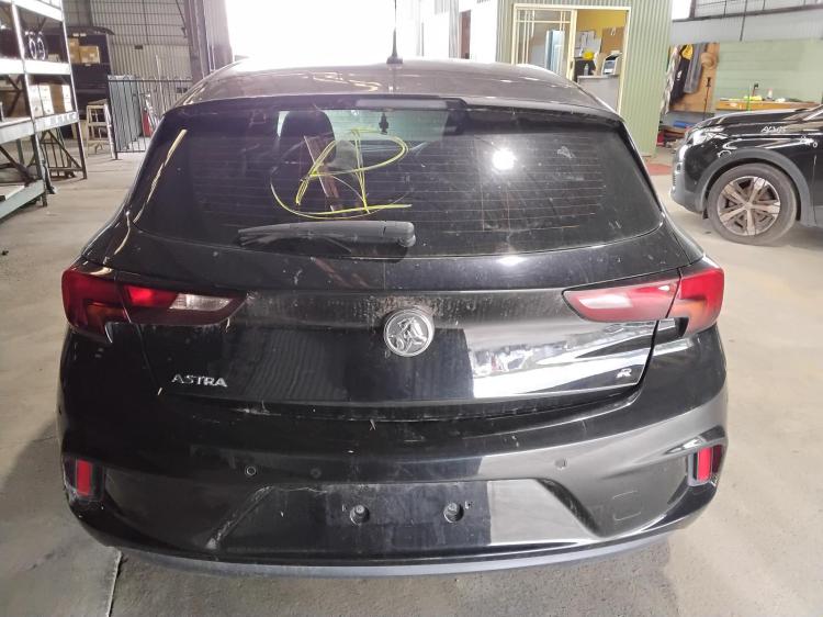 holden Astra R Dec 2016 Parts & Wrecking