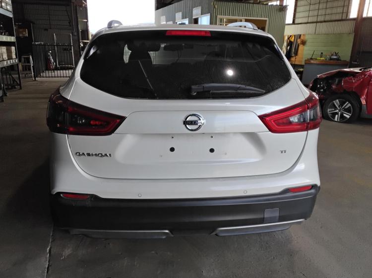 nissan Qashqai TI Oct 2018 Parts & Wrecking
