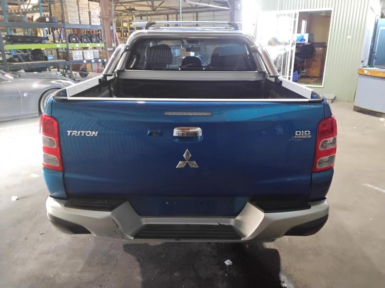 mitsubishi Triton GLS 4X4 Mar 2015 Parts & Wrecking