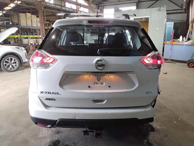 nissan Xtrail ST Oct 2016 Parts & Wrecking