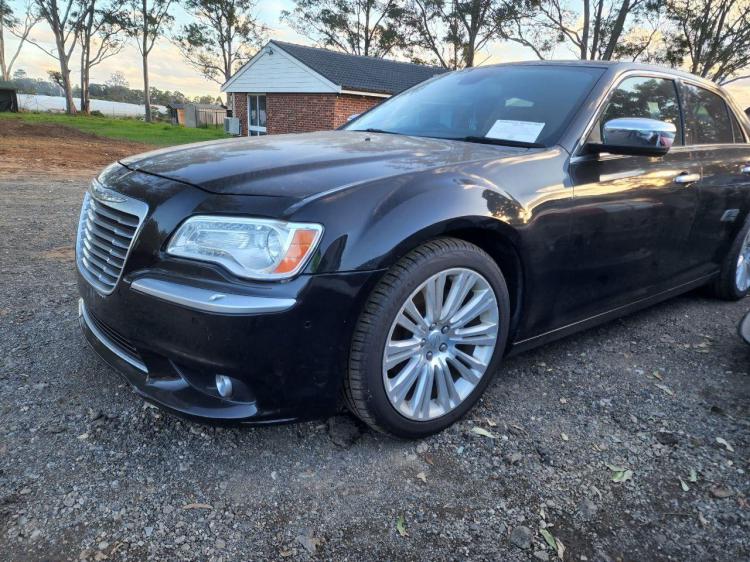 chrysler 300c Aug 2013 Parts & Wrecking