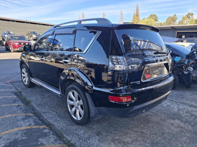 mitsubishi Outlander VRX 5 SEAT May 2010 Parts & Wrecking