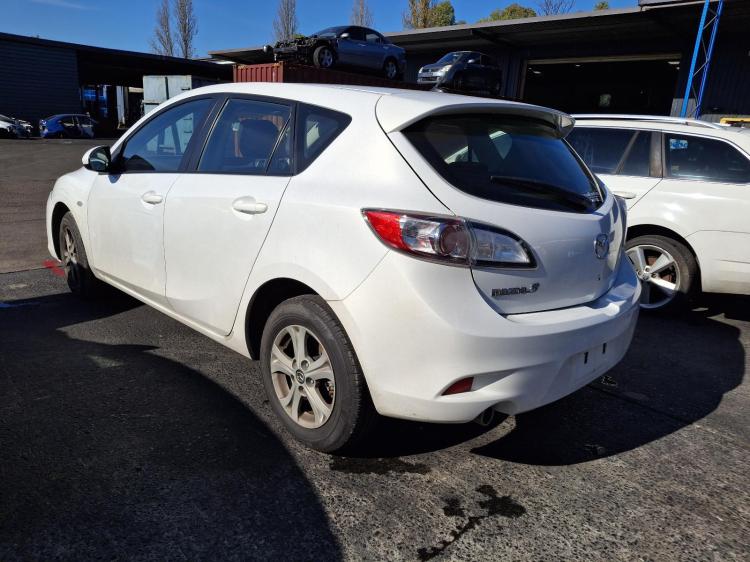 mazda 3 NEO Sep 2012 Parts & Wrecking
