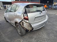 2019 Toyota Prius PRIUS-C image 3