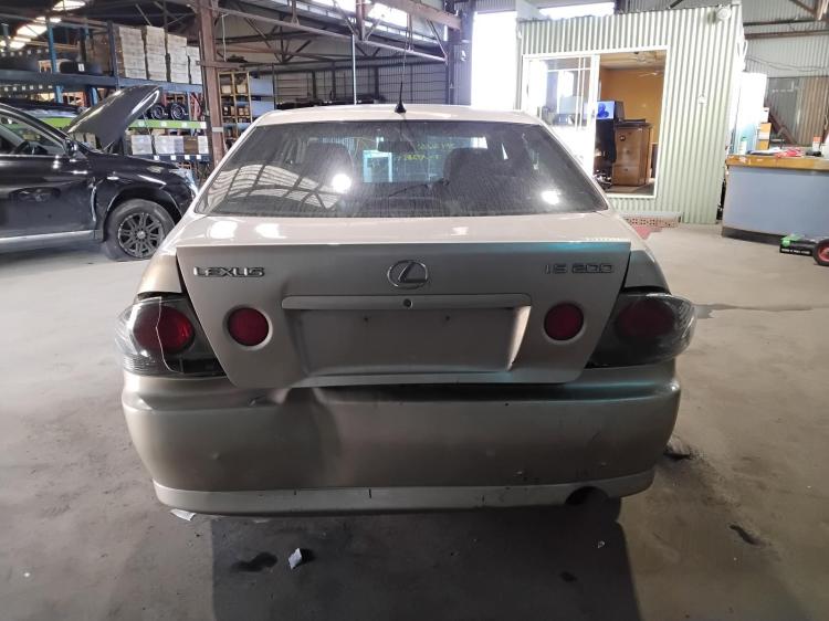 lexus Is200 SPORTS LUXURY Apr 2004 Parts & Wrecking