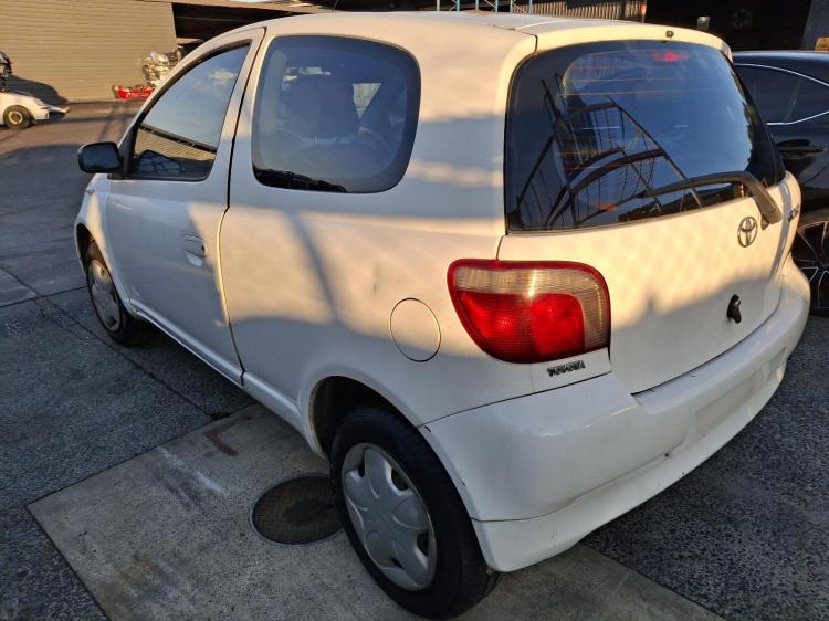 toyota Echo ECHO Nov 2002 Parts & Wrecking