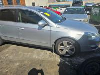 2010 Volkswagen Passat image 3