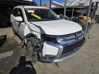 2017 Mitsubishi Outlander ZK LS image 3