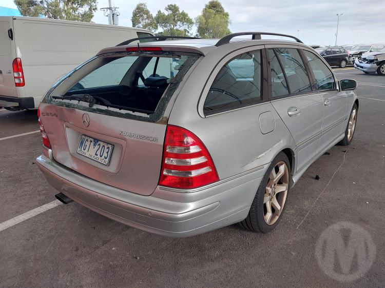 mercedes benz C200 Kompressor W203 W203 Apr 2006 