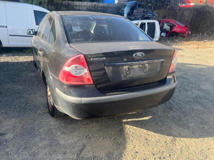 ford Focus LS Nov 2006 Parts & Wrecking