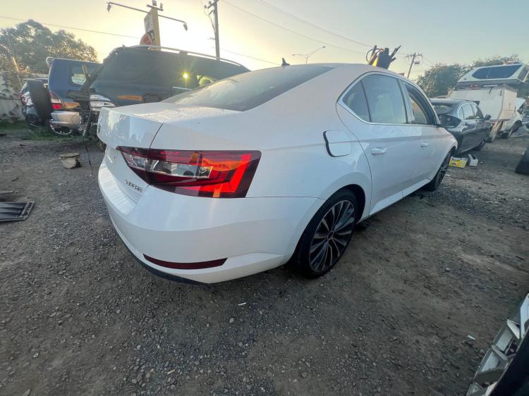 skoda Superb NP Dec 2017 Parts & Wrecking