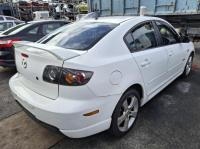 2004 Mazda 3 BK image 3